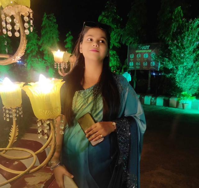 Anjali jaiswal